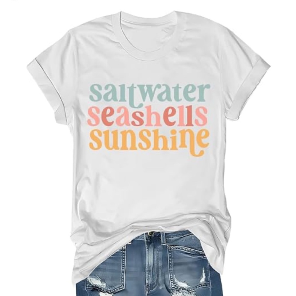 Gildan - White Cotton “Saltwater, Seashells, Sunshine” Graphic Tee - Medium